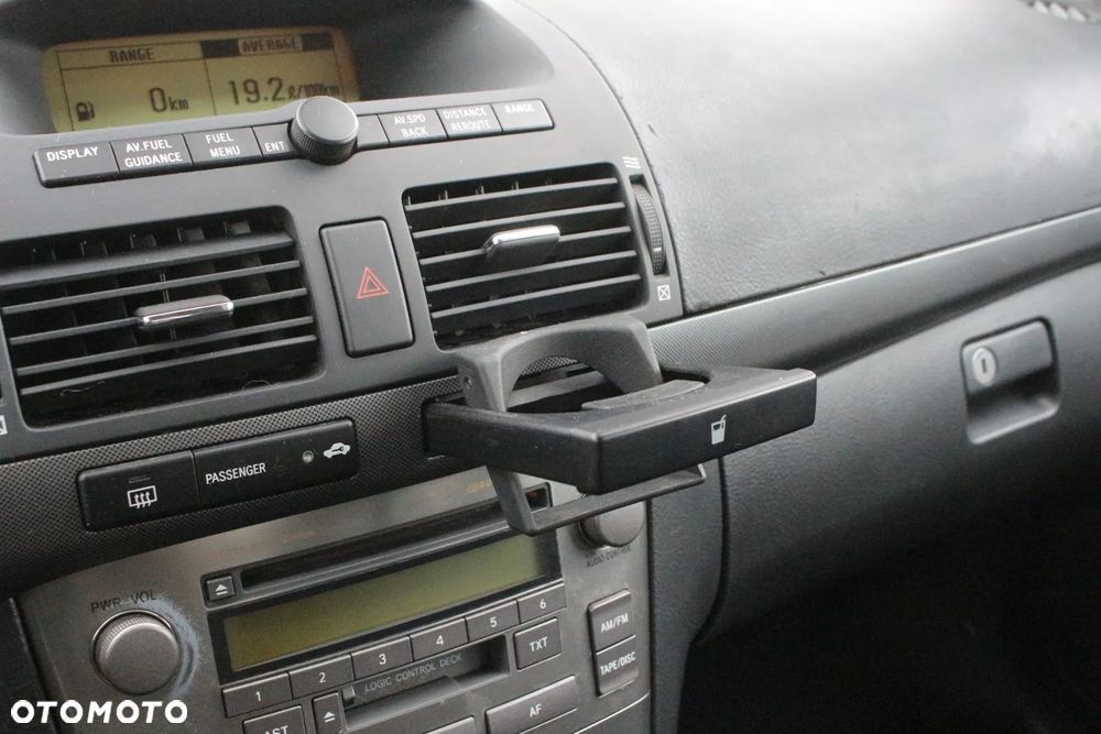 Toyota Avensis 2.0 D-4D Combi - 35
