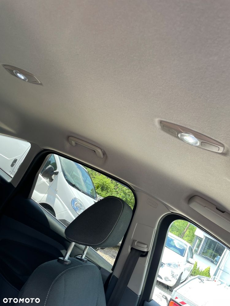 Ford C-MAX 1.6 Titanium - 13