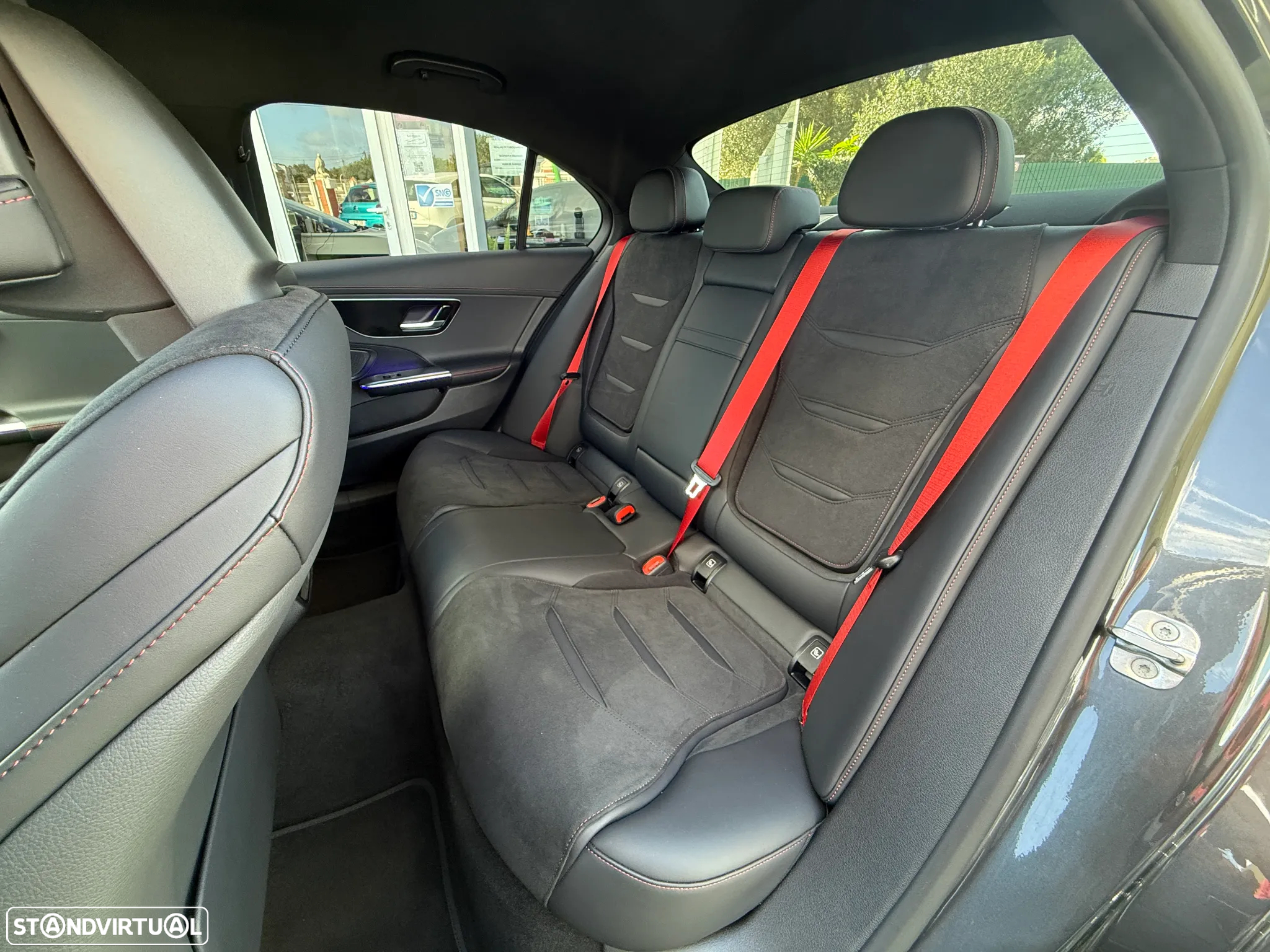 Mercedes-Benz C 43 AMG 4Matic - 36