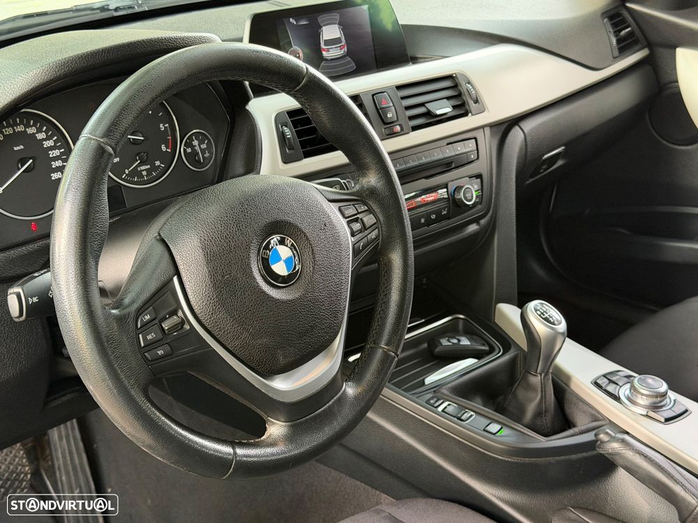 BMW 318 d Line Modern - 14