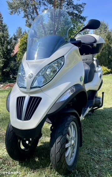 Piaggio MP-3 - 1