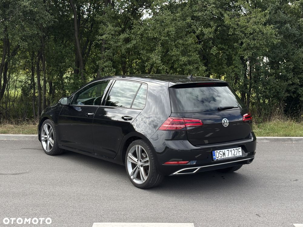 Volkswagen Golf - 23