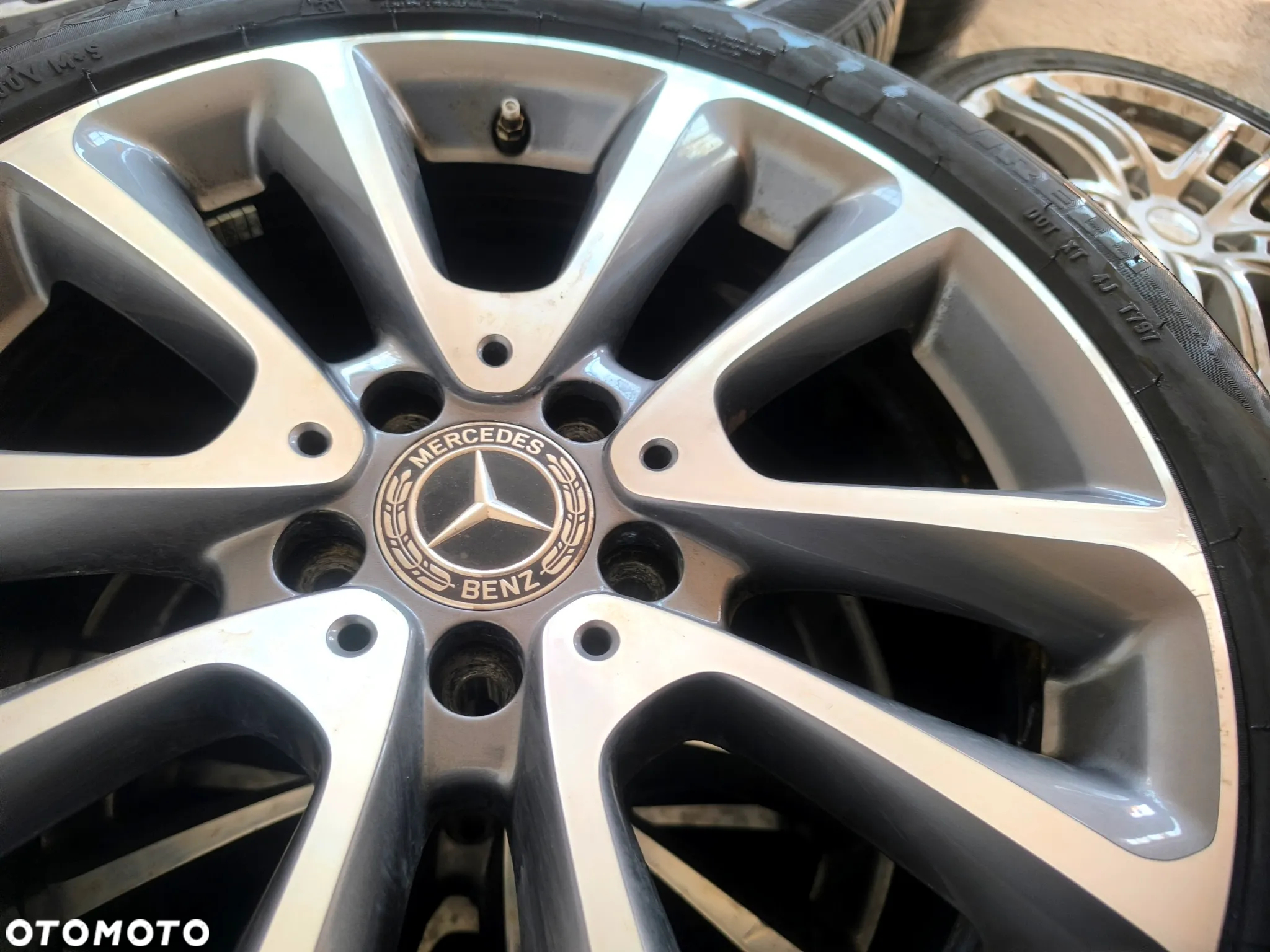 5x112 Alufelgi Felgi Aluminiowe 18 Koła Zimowe Zima MERCEDES E KLASA W212 W213 W211 E COUPE W207 C W204 W205 S W220 W221 CLA W177 ML W166 W164 B W246 W247 A W176 W177 Legnica ALU-RAD 245/45 6mm TPMS 21r. - 4