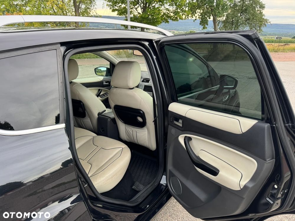 Ford Kuga 2.0 TDCi Individual - 12
