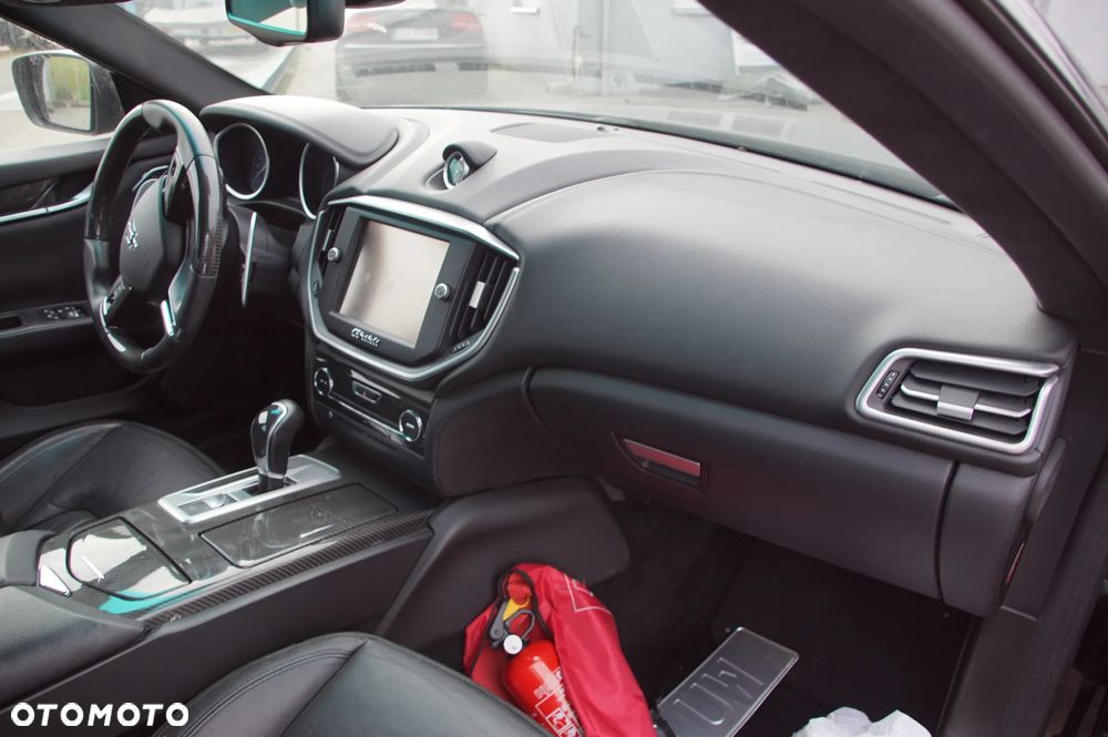 Pojazd na części 692106889 MASERATI GHIBLI 3.0 D 2014 nero vr. 820/a deska konsola silnik kierownica skrzynia drzwi maska zderzak lampa grill felgi 20 cali silnik błotnik szyba - 14