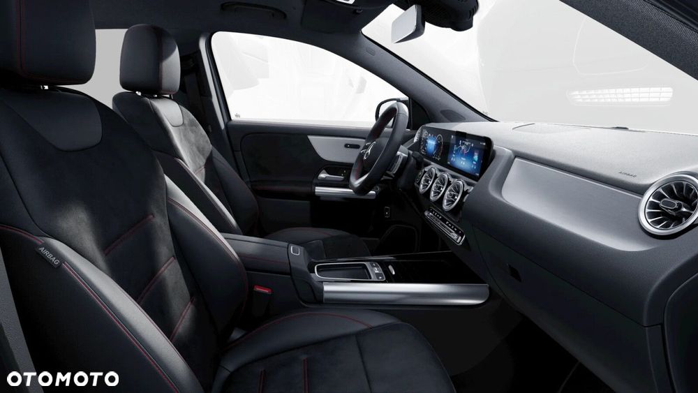 Mercedes-Benz GLA - 9