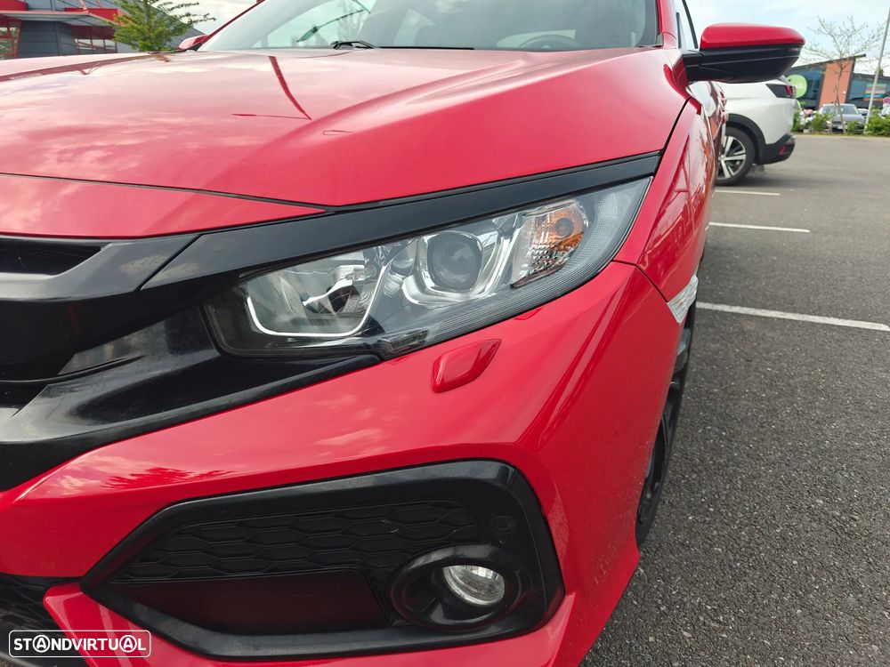 Honda Civic 1.0 i-VTEC Executive - 12