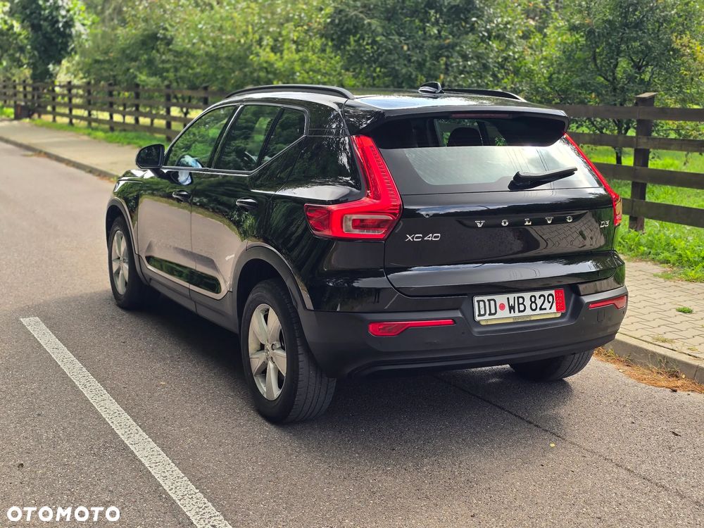 Volvo XC 40 D3 AWD Momentum Pro - 17