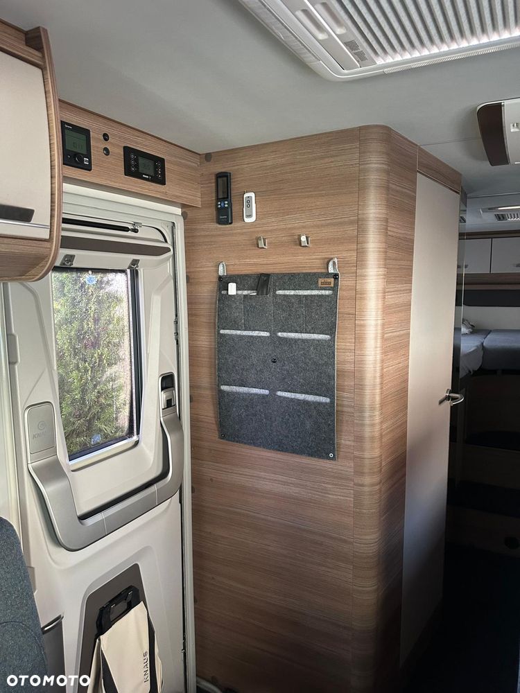 KNAUS Live i 700 - 32