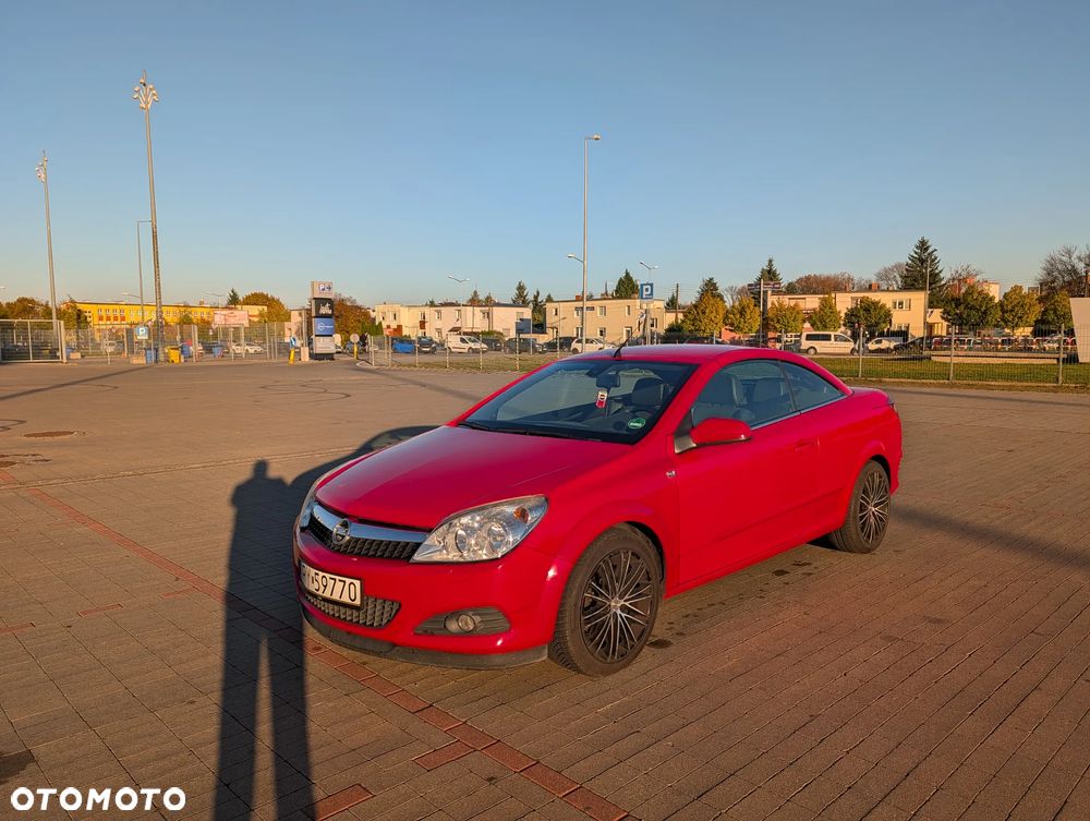Opel Astra III GTC 1.9 CDTI Cosmo - 25