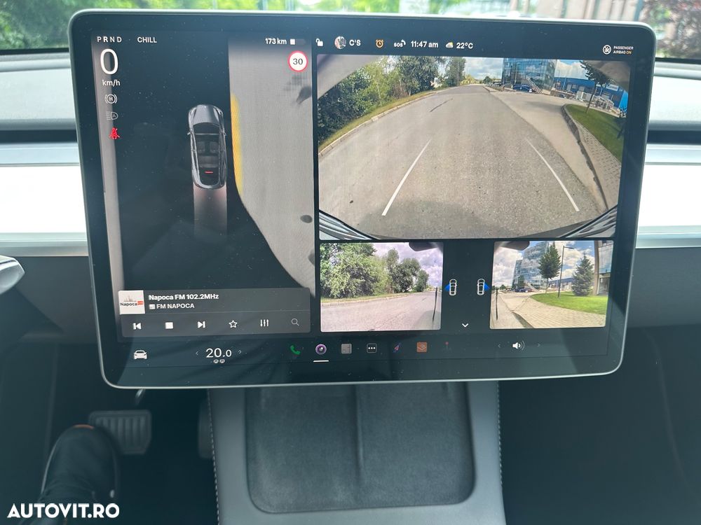 Tesla Model Y - 20