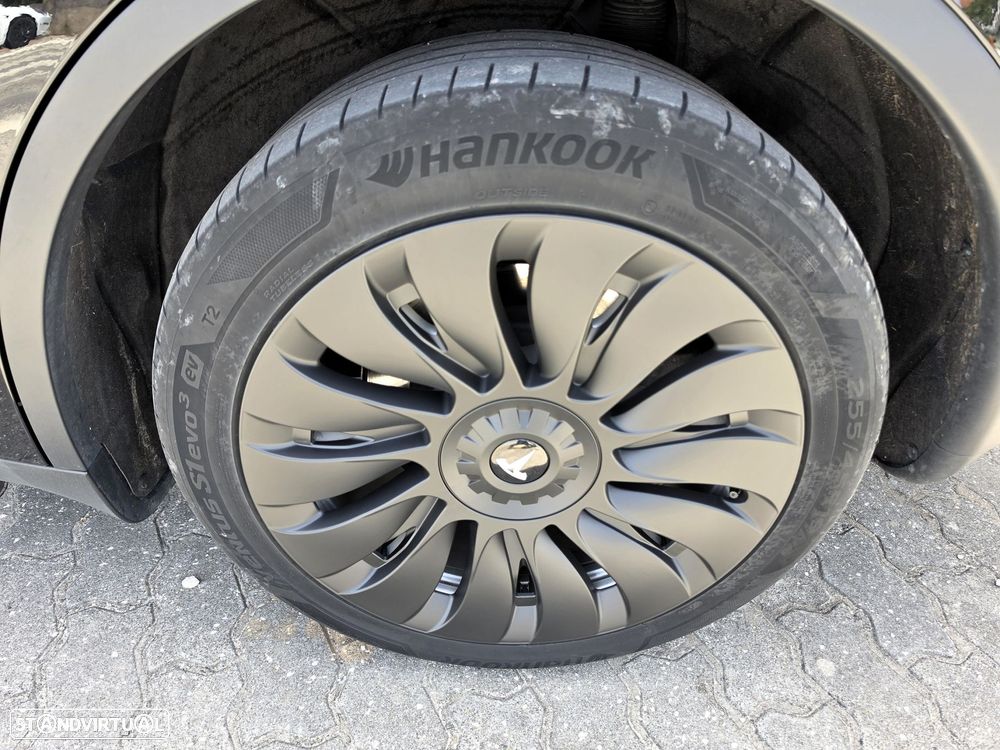 Tesla Model Y Long Range Dual Motor AWD - 48
