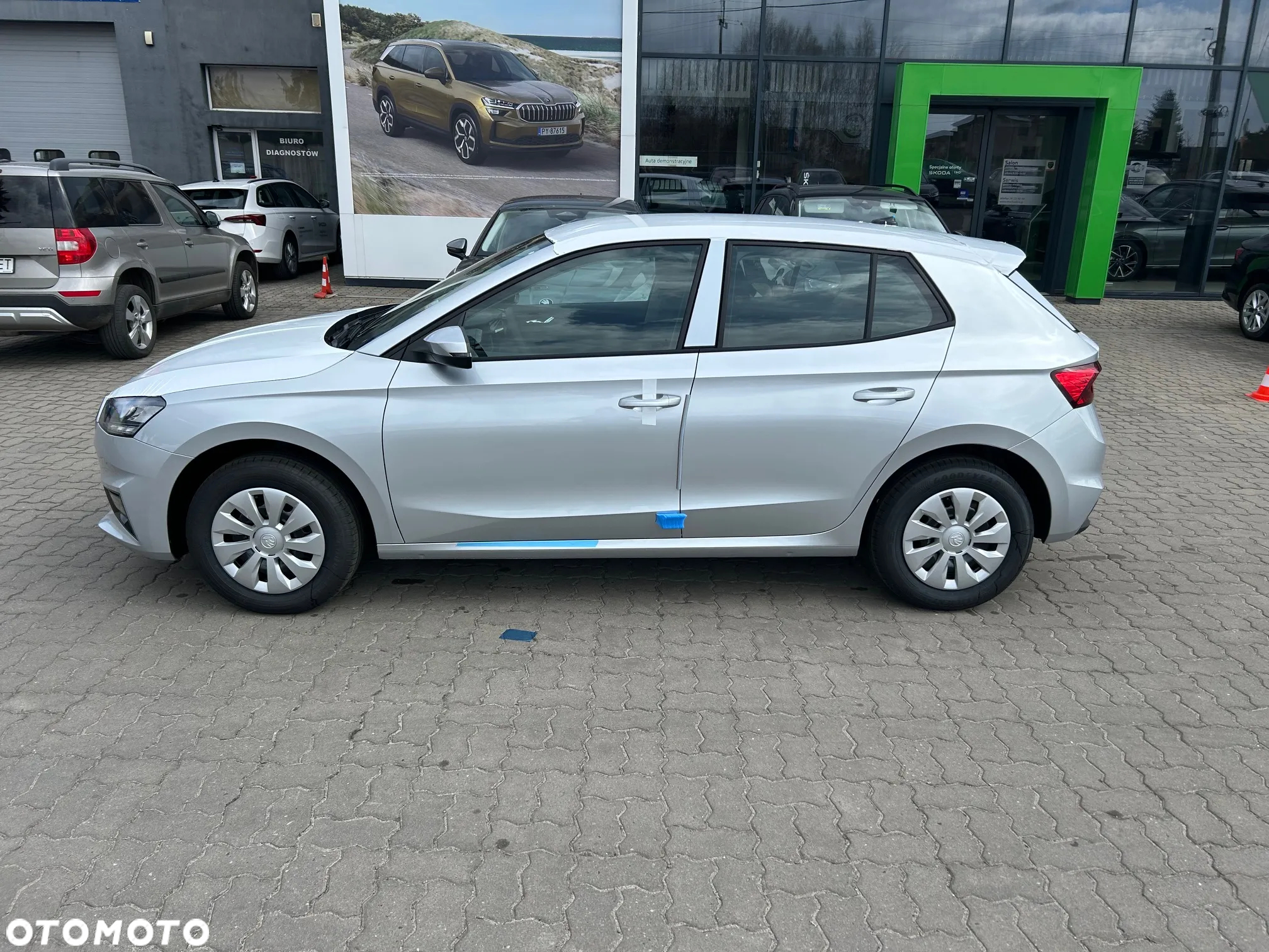 Skoda Fabia 1.0 Essence - 2
