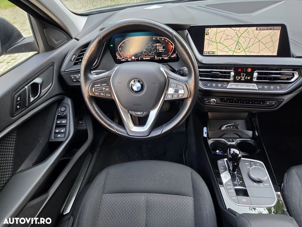 BMW Seria 1 118i Aut. Sport Line - 19