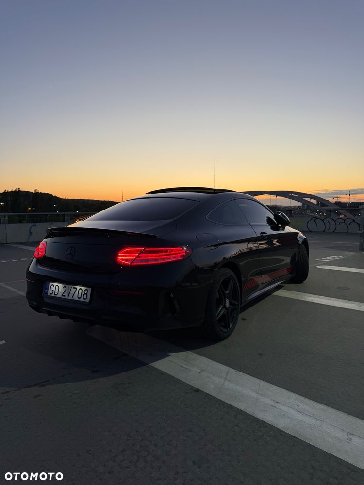 Mercedes-Benz Klasa C 300 7G-TRONIC AMG Line - 8
