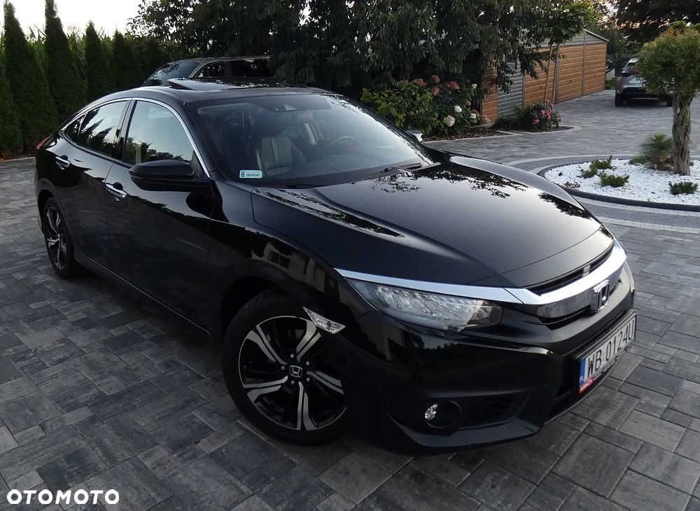 Honda Civic 1.5 T Executive CVT - 23