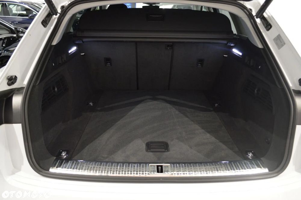 Audi e-tron 55 Quattro S line - 16