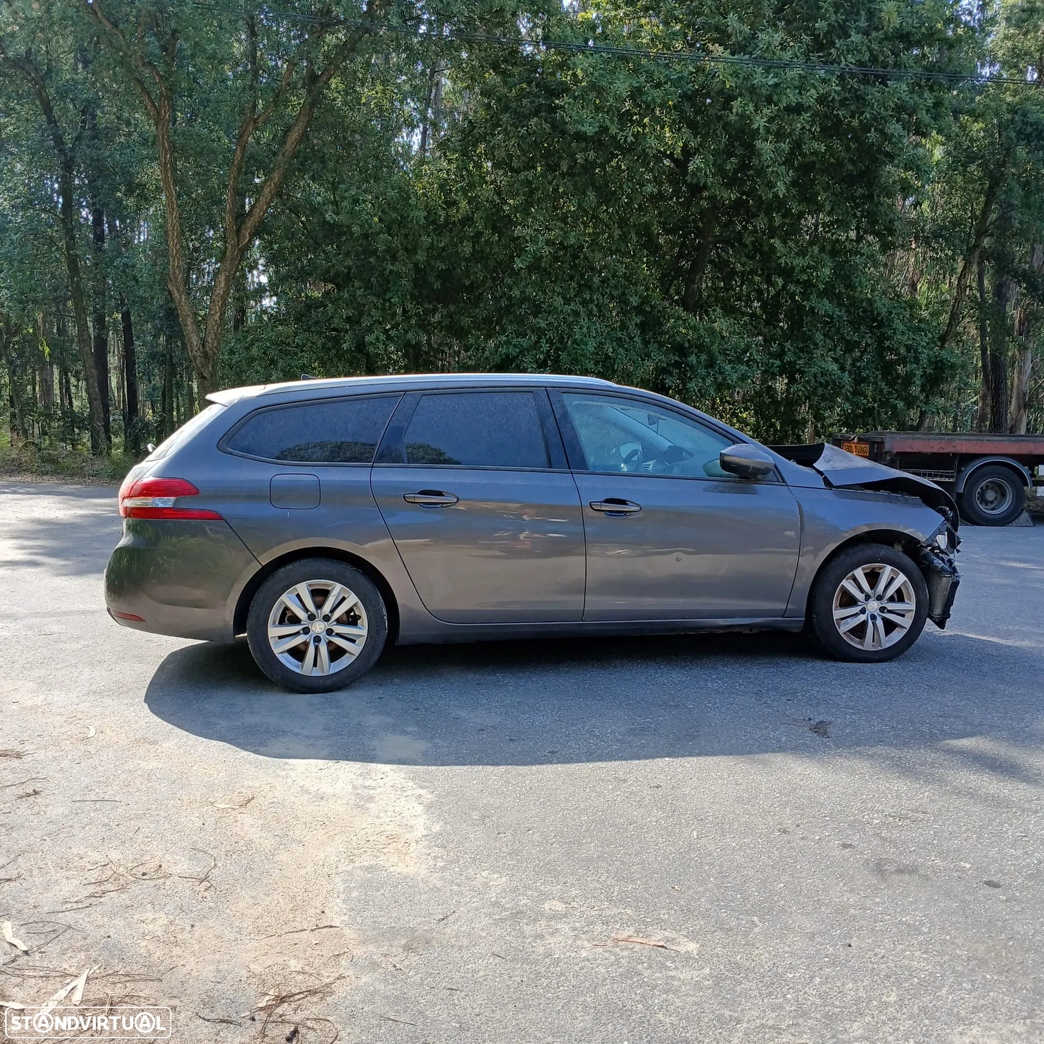 PEUGEOT 308 SW II 1.6 BLUEHDI 120 de 2017 – Peças Usadas (9998) - 4