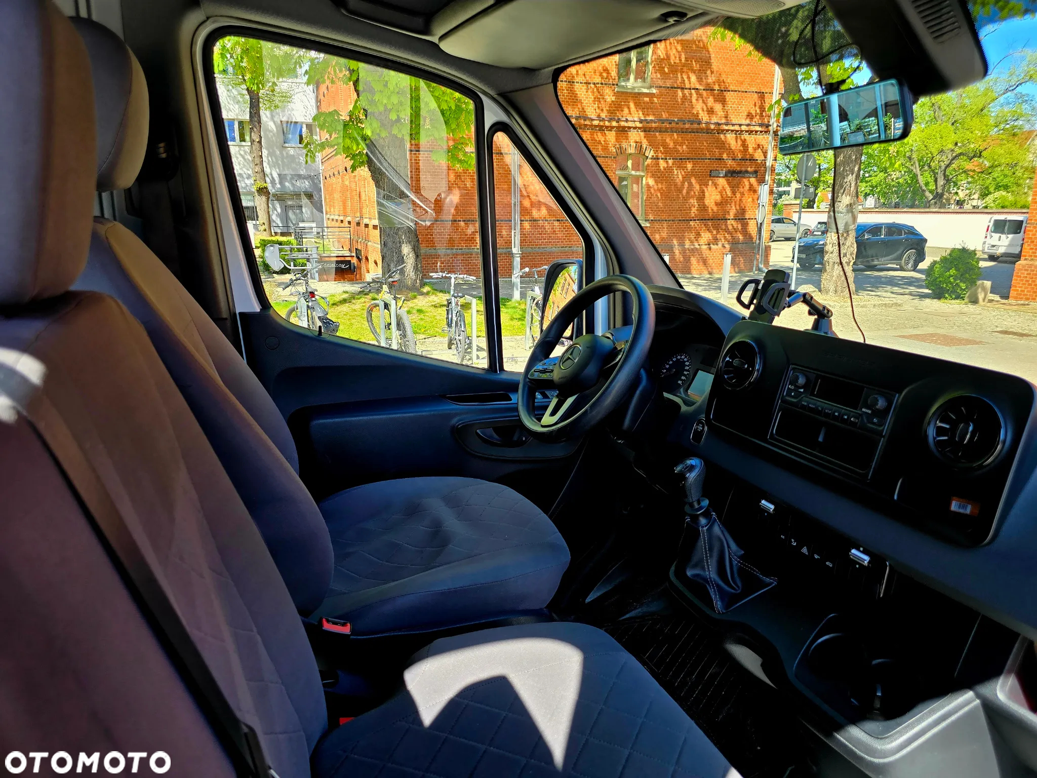 Mercedes-Benz Sprinter - 6