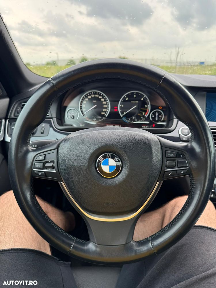 BMW Seria 5 520d Aut. - 11