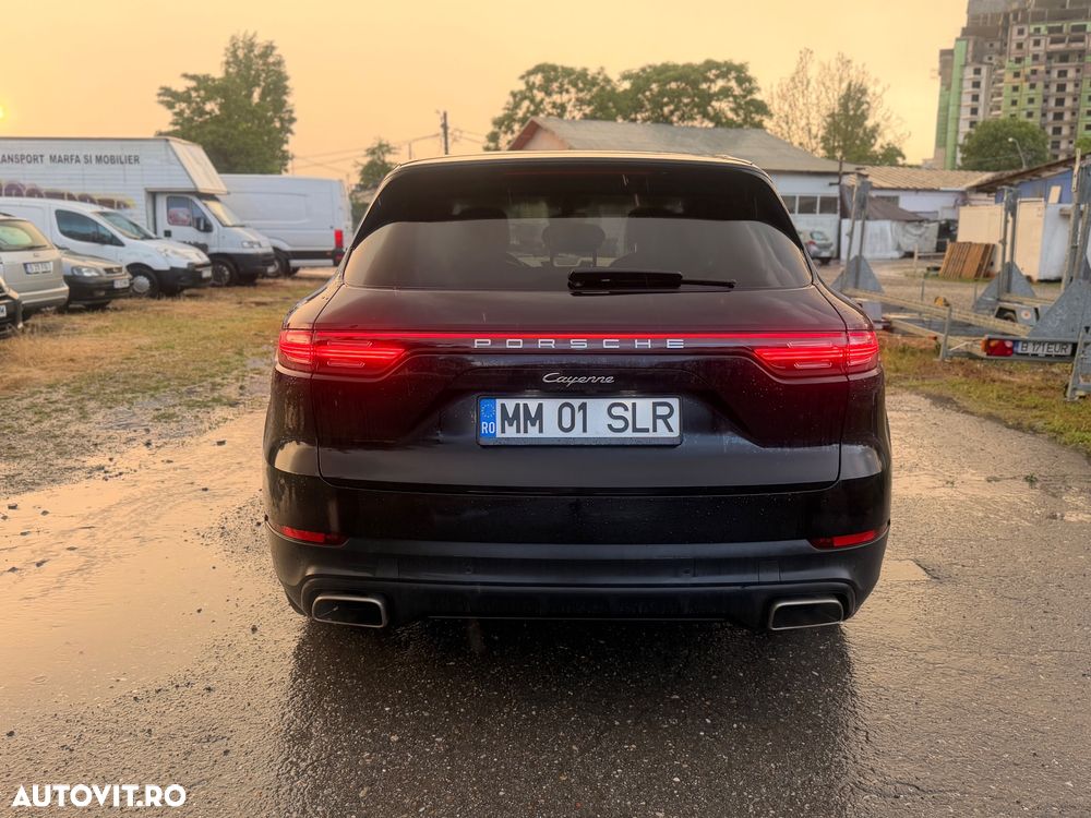 Porsche Cayenne - 9