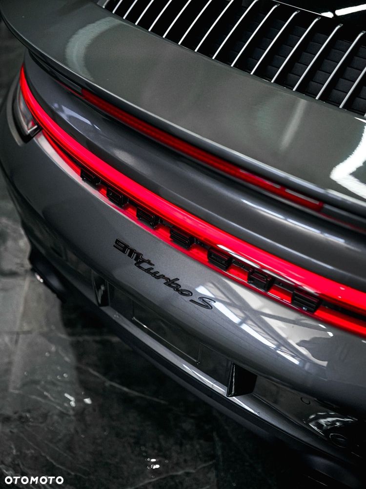 Porsche 911 Turbo S - 11