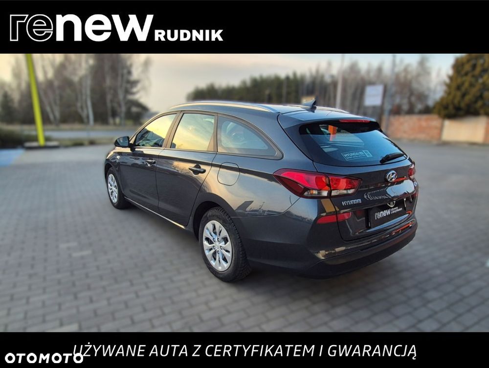 Hyundai i30 1.5 DPI Classic + - 3