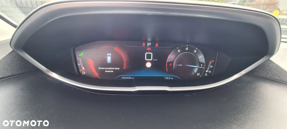 Peugeot 3008 1.6 THP Allure S&S EAT6 - 23