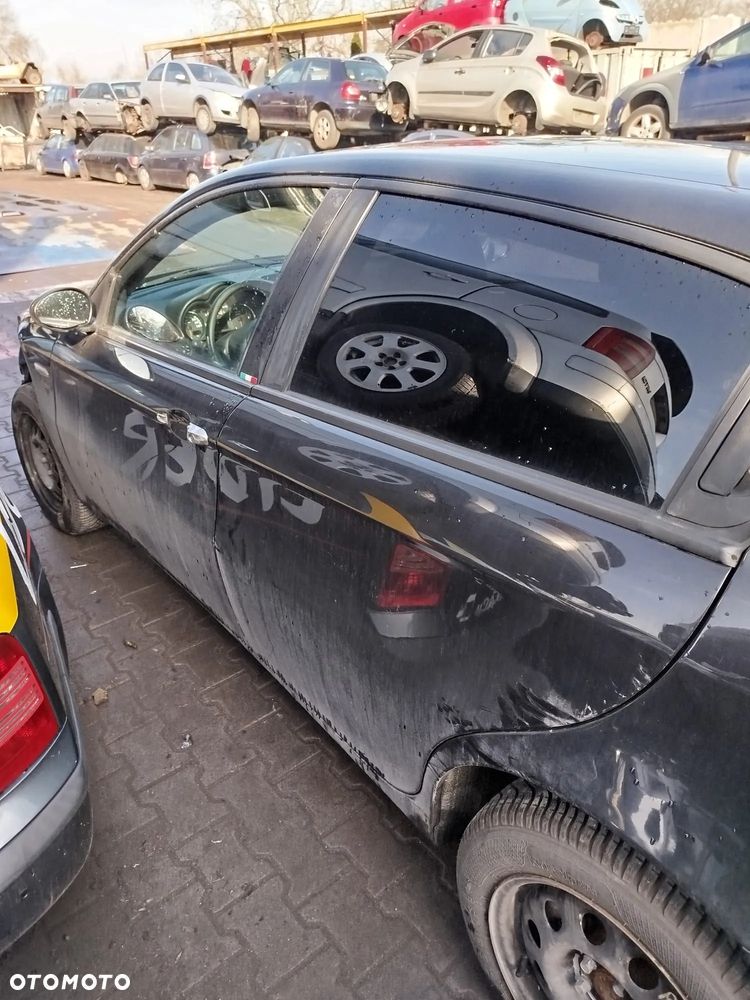 Alfa Romeo 147 na części. - 8