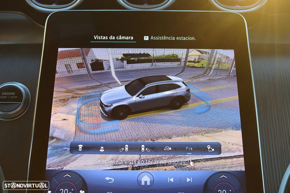 Mercedes-Benz GLC 300 e 4Matic 9G-TRONIC Avantgarde Advanced - 29