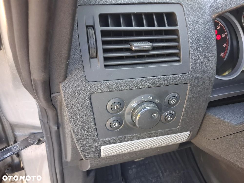 Opel Zafira 1.8 Sport - 16