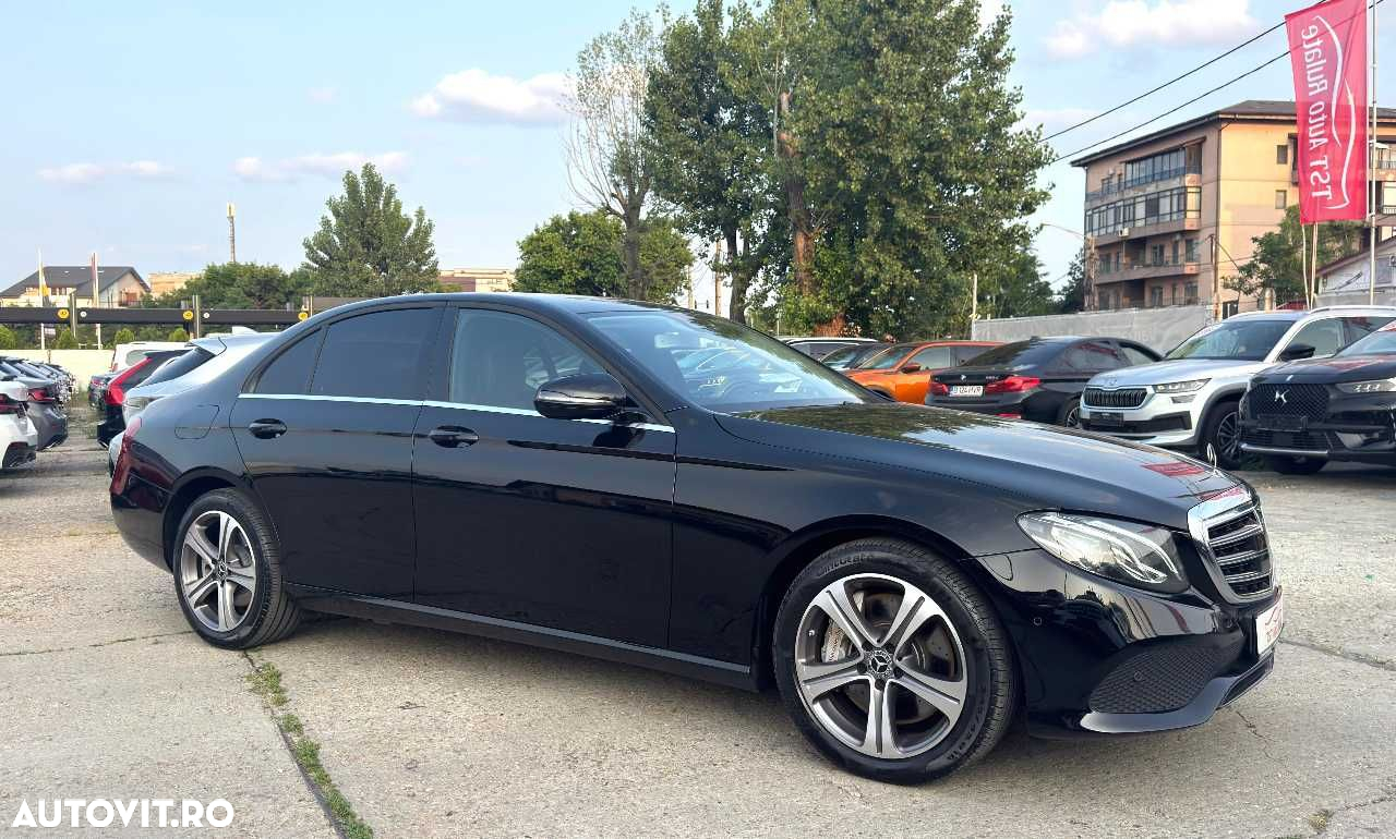 Mercedes-Benz E - 12