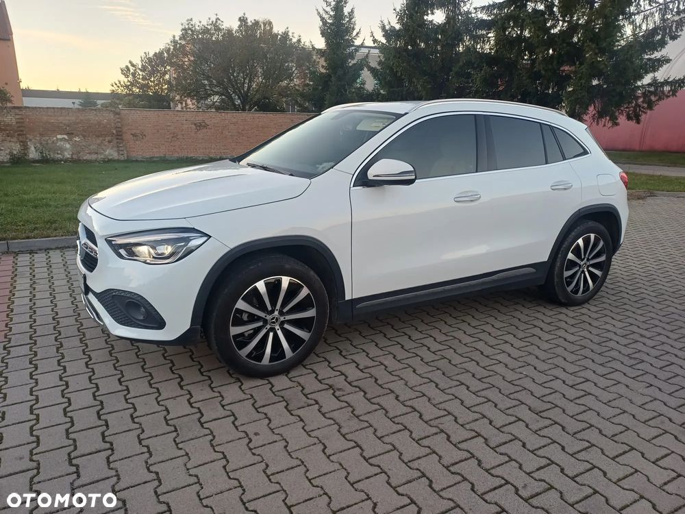 Mercedes-Benz GLA 250 - 1
