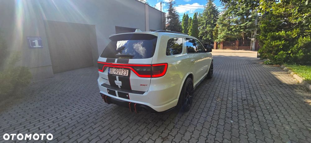 Dodge Durango 6.4 SRT - 37