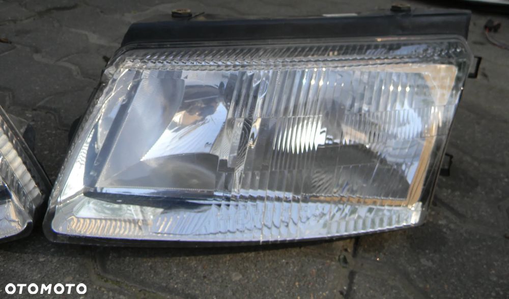 lampa prawa lewa VW PASSAT B5 97-00 EUROPA - 3