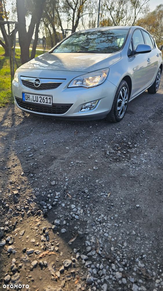 Opel Astra 1.6 Design Edition - 13