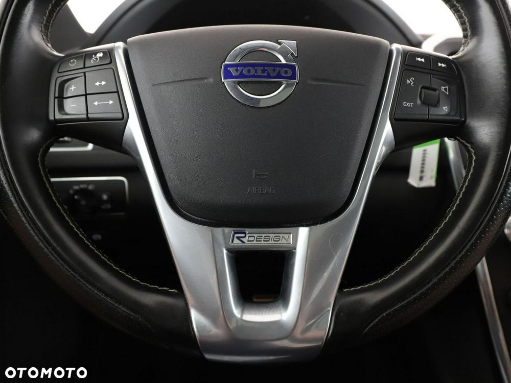 Volvo XC 60 D4 Momentum - 22