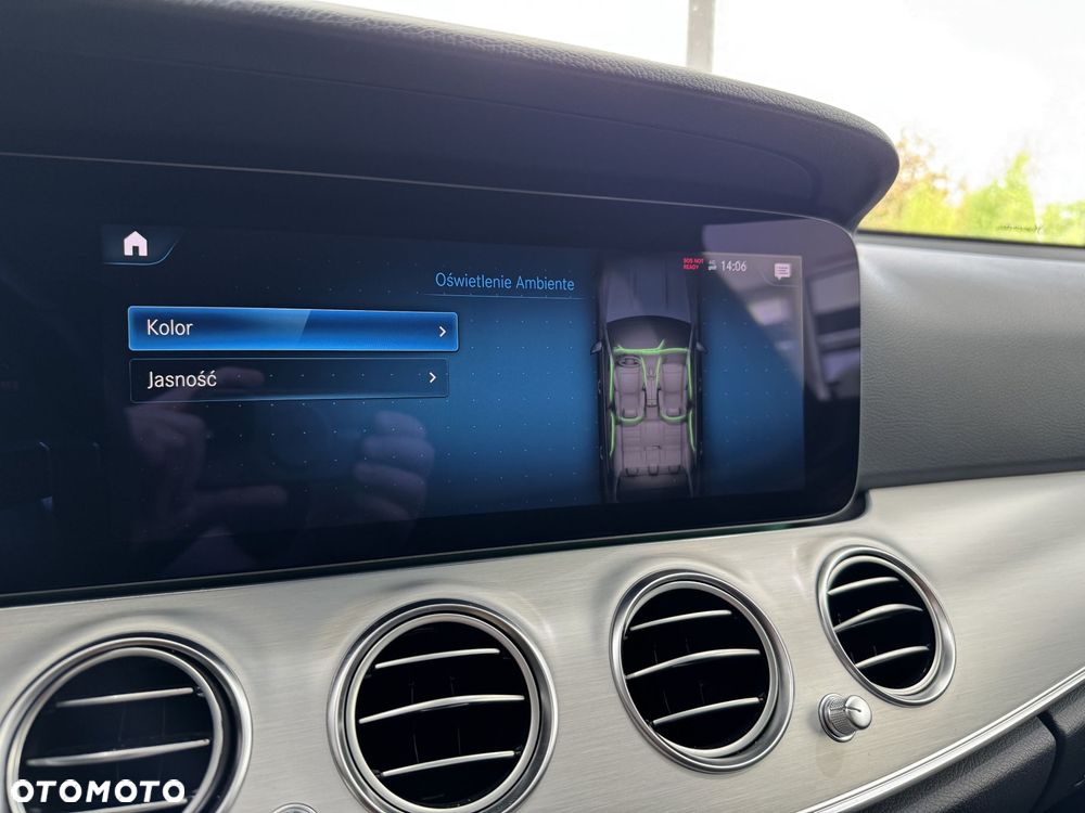 Mercedes-Benz Klasa E 220 d AMG/Avantgarde - 29
