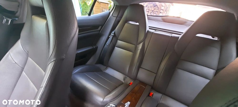 Porsche Panamera 4S - 12