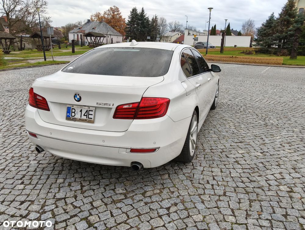 BMW Seria 5 535i Sport-Aut - 6