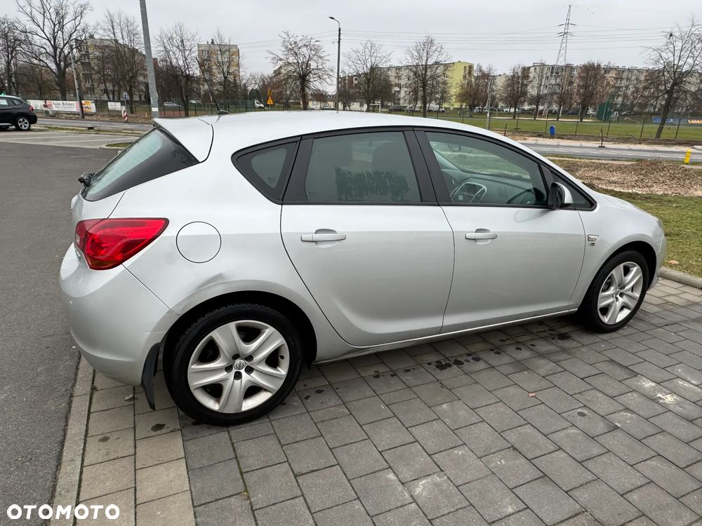 Opel Astra 1.4 T Edition 150 - 6