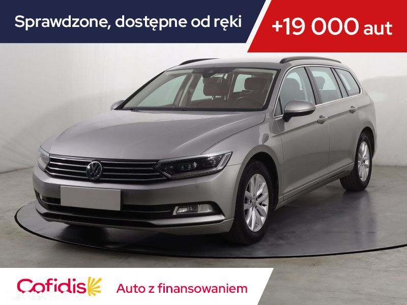 Volkswagen Passat Variant - 2