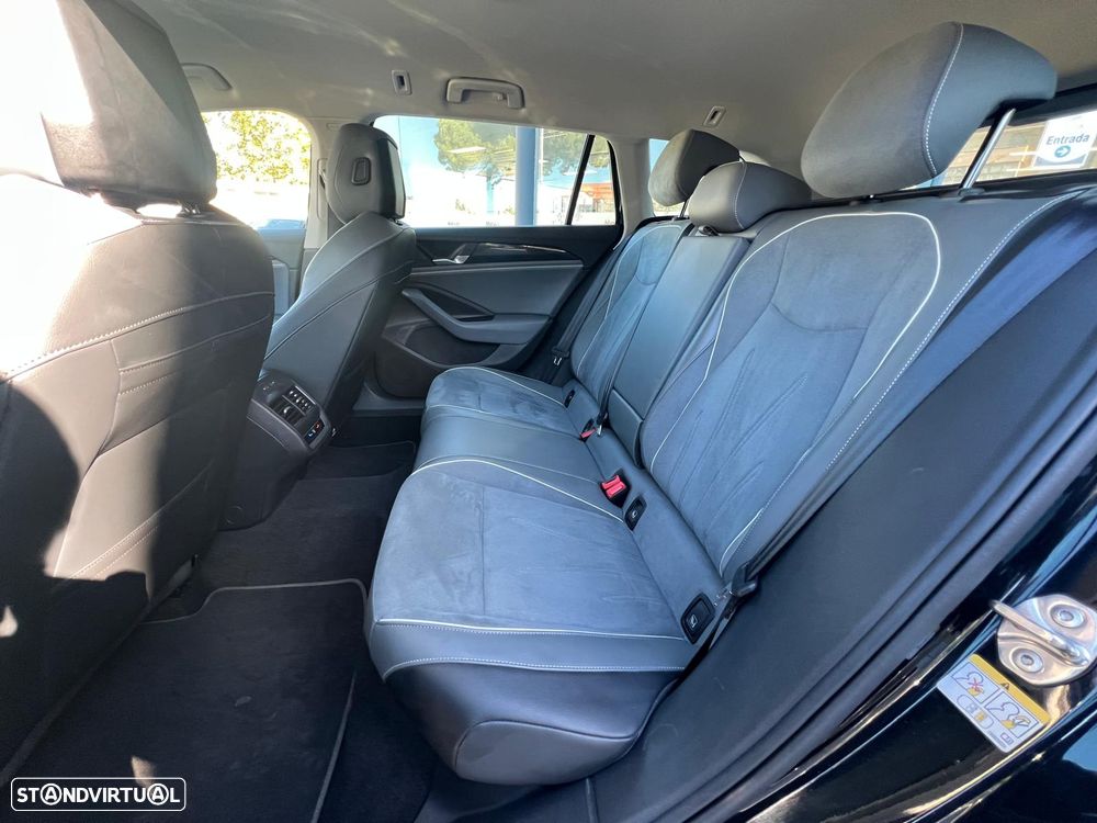 VW Passat Variant 2.0 TDi Business DSG - 9