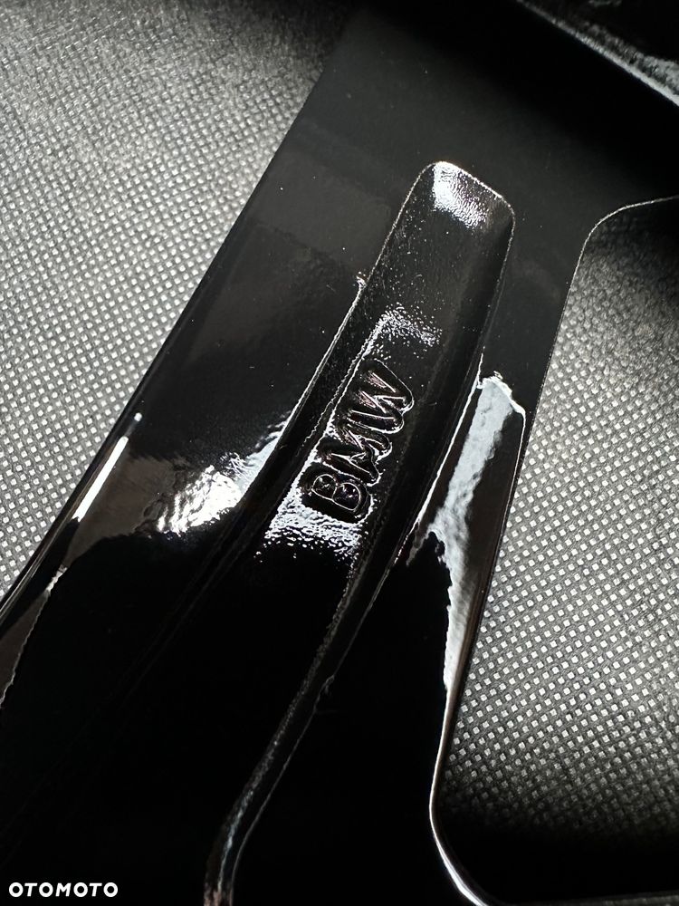 Oryginalne felgi BMW 21 M pakiet 5x112 X5 G05 X6 G06 Styling 741 9.5j ET37 IS37 10.5j ET43 IS43 8071998 alufelgi 8071999 SUV Czarne Black Piano oryginał WZ 741M wzór style - 17