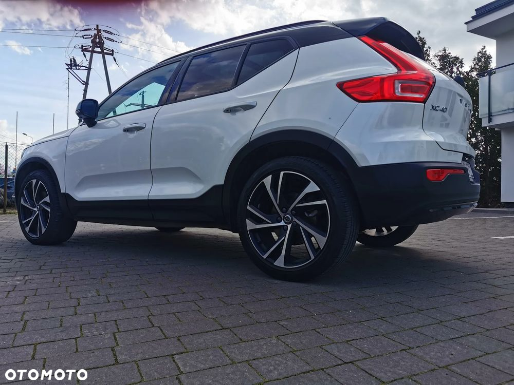 Volvo XC 40 T5 AWD R-Design