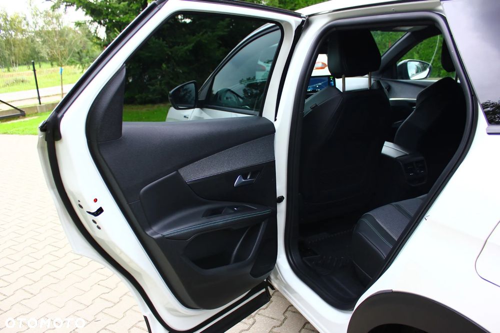 Peugeot 3008 225 e-EAT8 Allure - 34