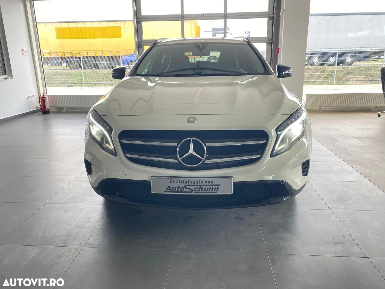 Mercedes-Benz GLA 200 (CDI) d 4Matic 7G-DCT Urban - 4