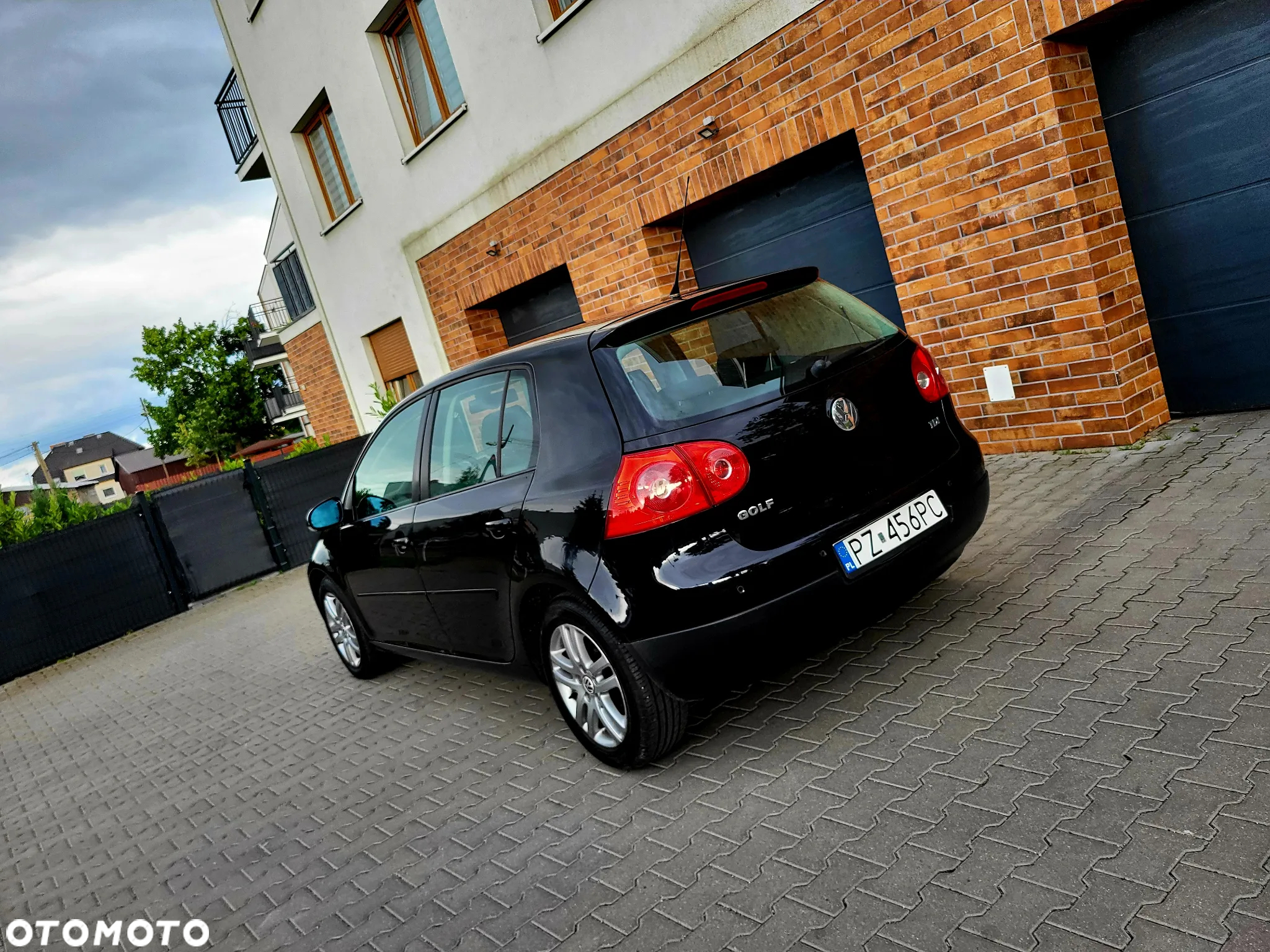 Volkswagen Golf - 11