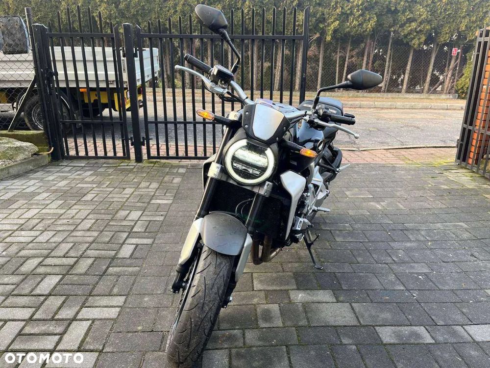 Honda CB - 11