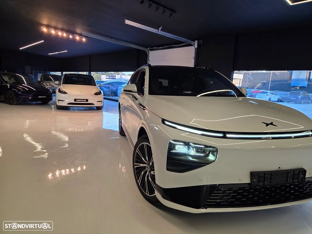 Xpeng G9 98 kWh AWD Performance + Pack Premium - 8